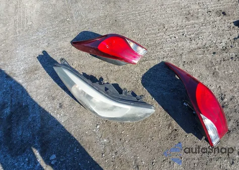 2015 Hyundai Elantra Se z USA, uszkodzony, nr VIN KMHDH4AE6FU248407